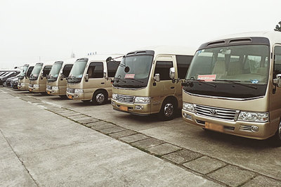 成都旅游大巴包車多少錢一天