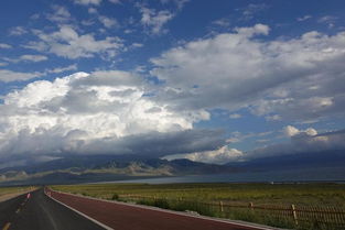漫步草原,遠(yuǎn)看天山,醉美北疆行