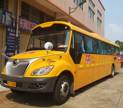 東城商務(wù)中巴車包車運(yùn)營(yíng)商_合順汽車租賃_旅游_工廠_結(jié)婚_(kāi)迎親