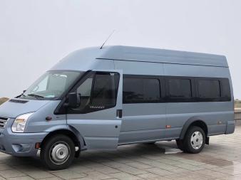 專業租車包車服務 7-56座旅游車隊，全面滿足您的出行需求